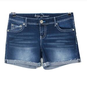 Ariya Jean Shorts. Decorative Embroidery & Stones Flap Back Pockets